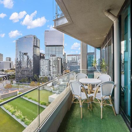 Resort Style Living Yarra Wharf เมลเบิร์น ภายนอก รูปภาพ