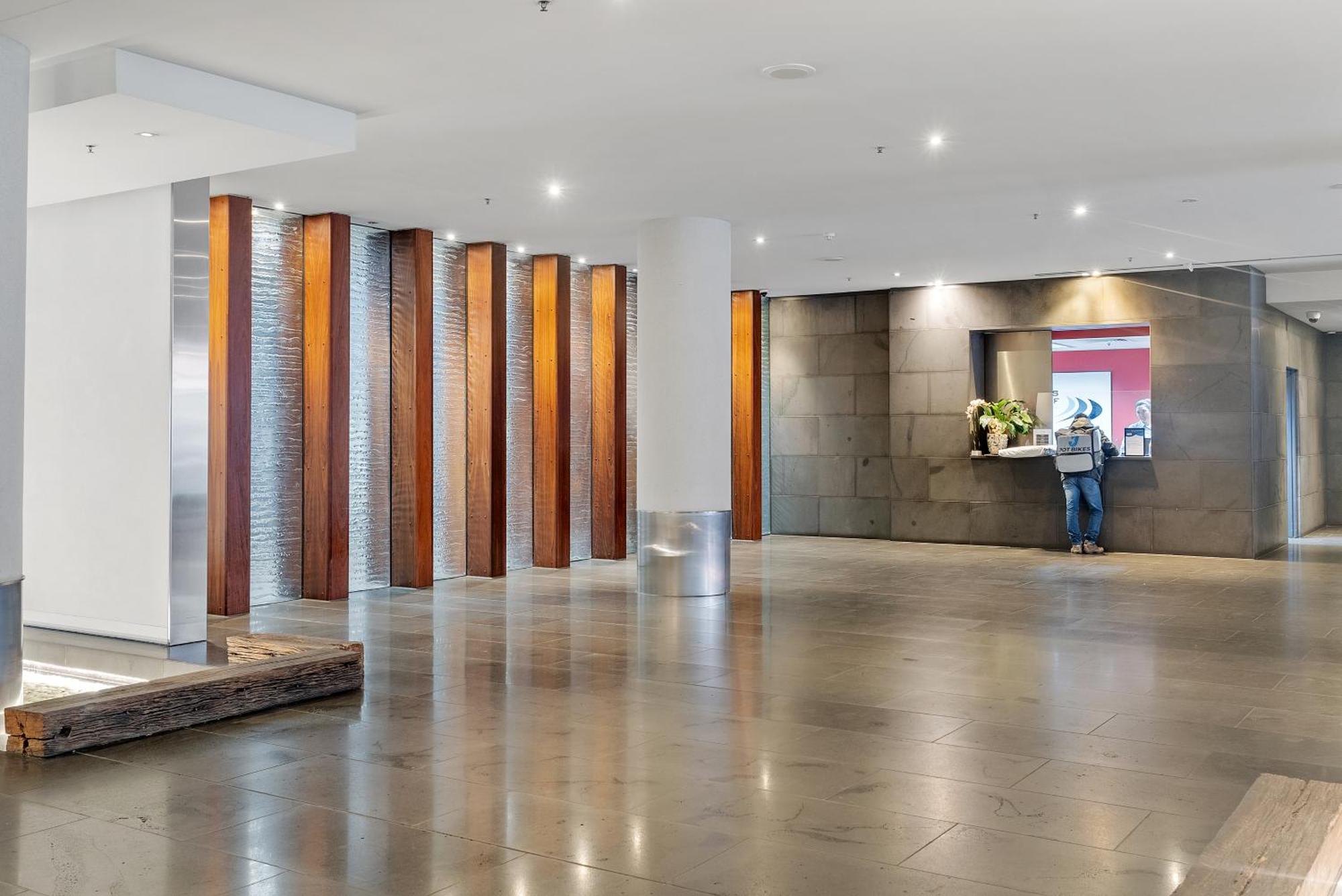 Resort Style Living Yarra Wharf เมลเบิร์น ภายนอก รูปภาพ