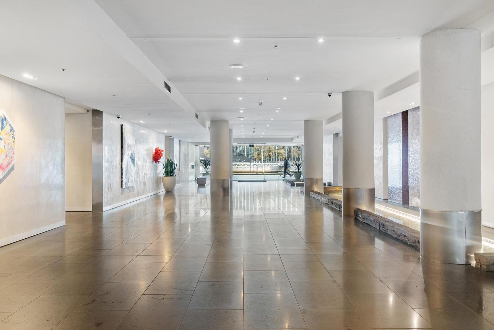 Resort Style Living Yarra Wharf เมลเบิร์น ภายนอก รูปภาพ